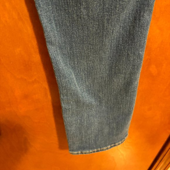 Old‎ Navy Original Mid Rise Women's Size 4 Short Blue Denim Jeans - Picture 11 of 12